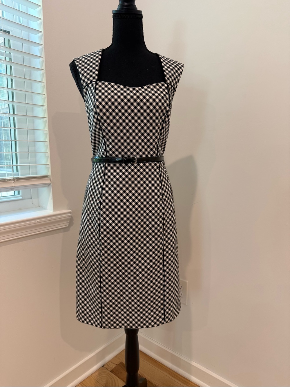 White House Black Market Gingham Sheath Dress | Size 8 | Belted |